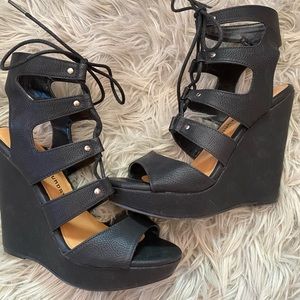 Chinese Laundry Black Lace-Up Wedge